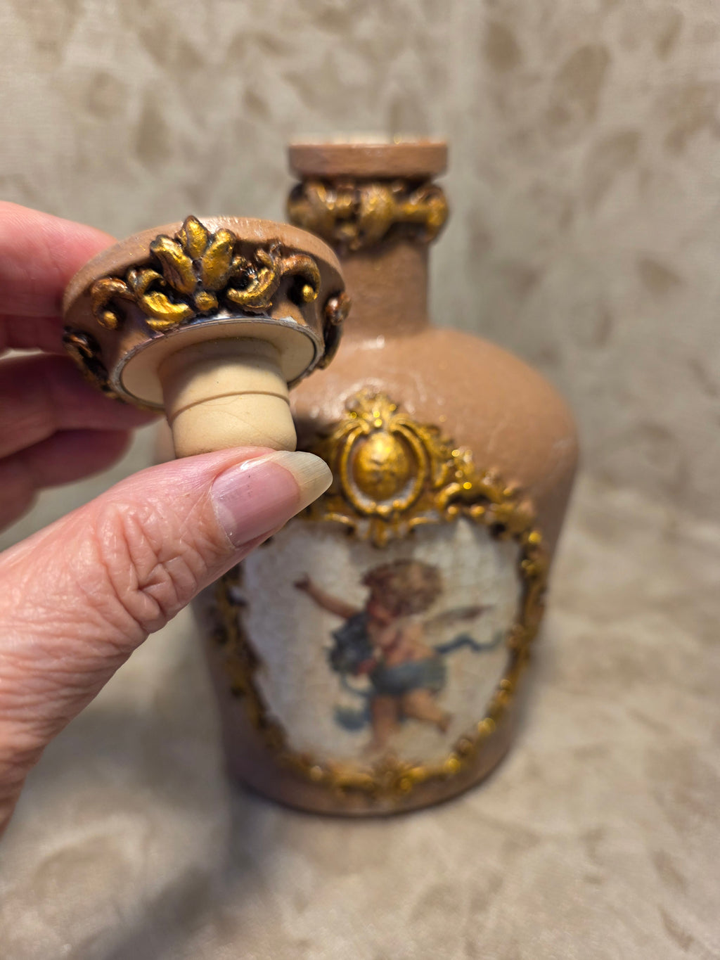 Decorated Bottle - Beige with Angels 3D Baroque 700ml (23.7oz) 23cm (9.1in)
