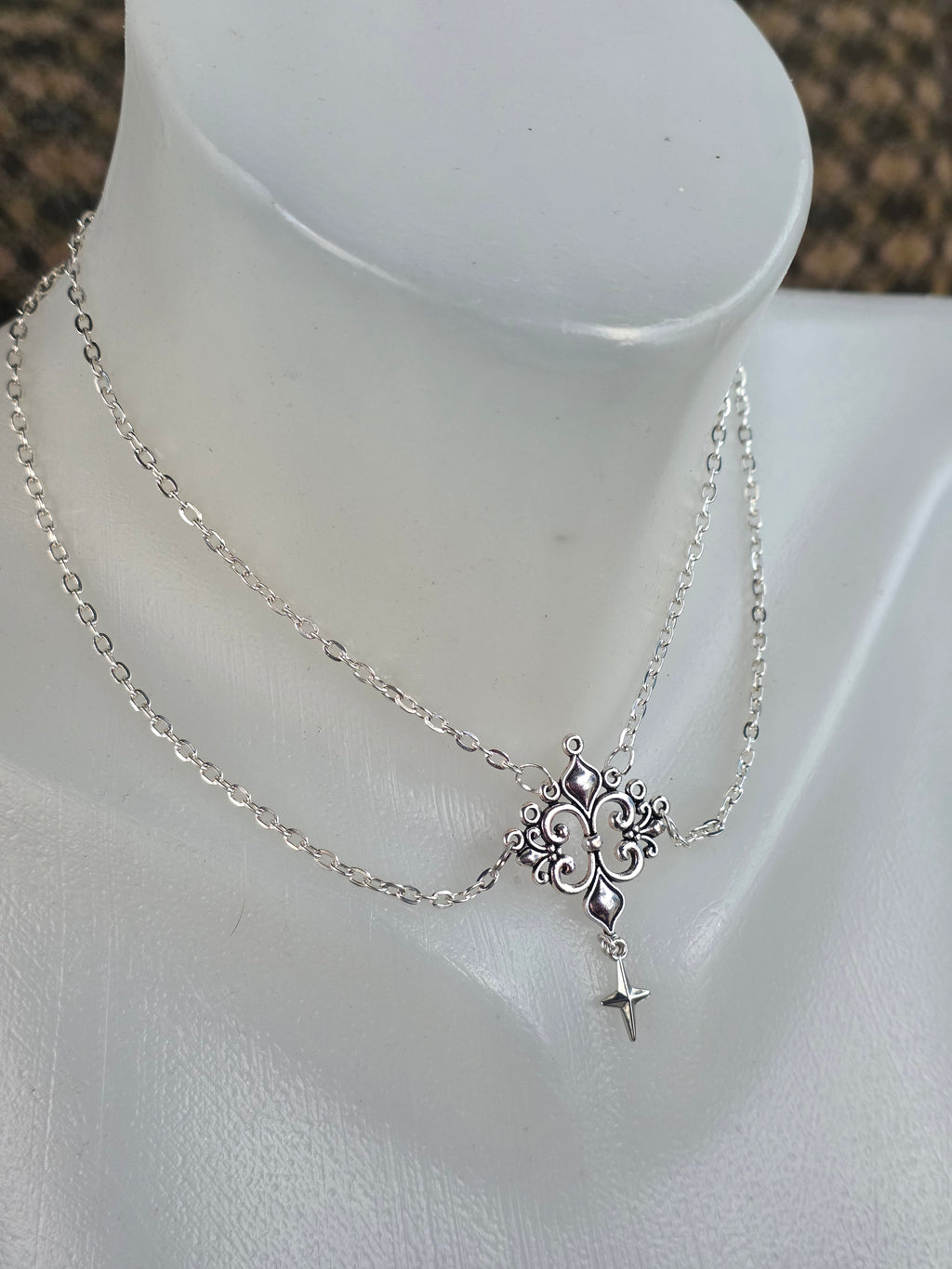 Gothic Choker with Star Pendant