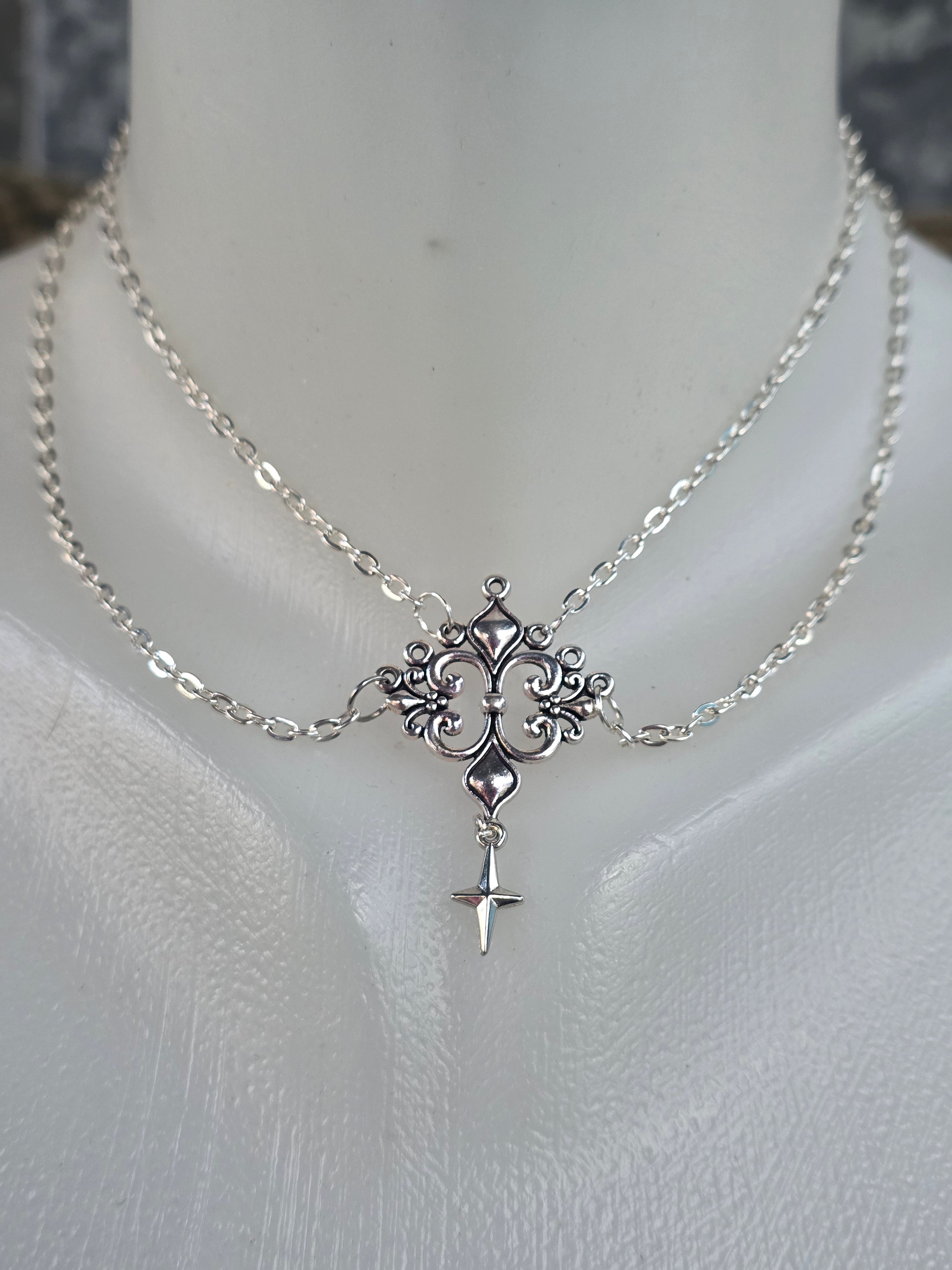 Gothic Choker with Star Pendant