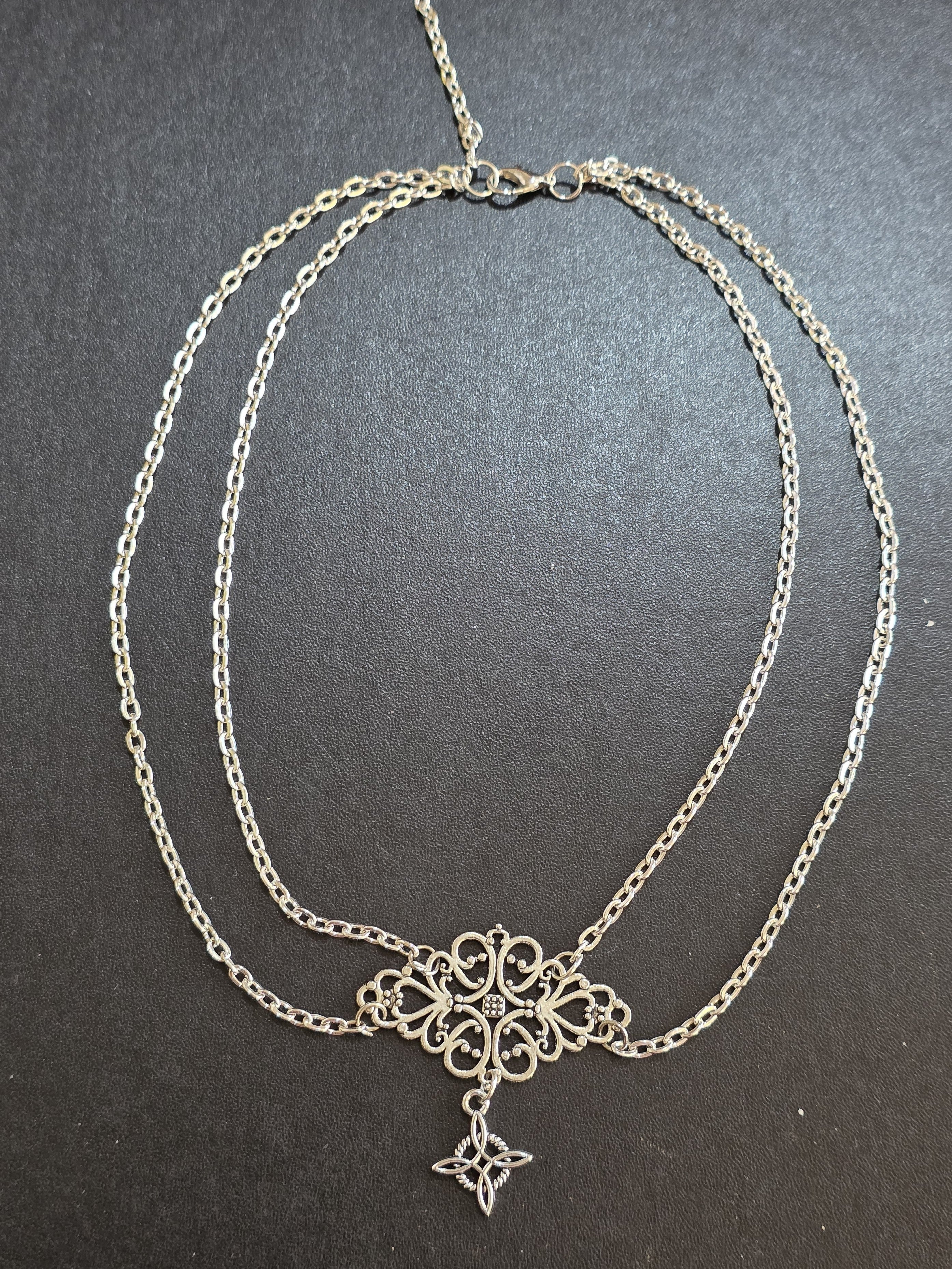 Gothic Choker Necklace with Star Pendant