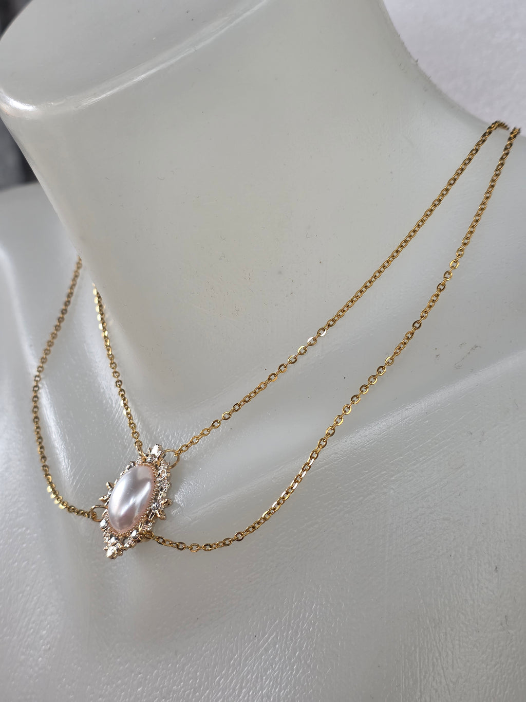 Victorian Pearl Choker Necklace