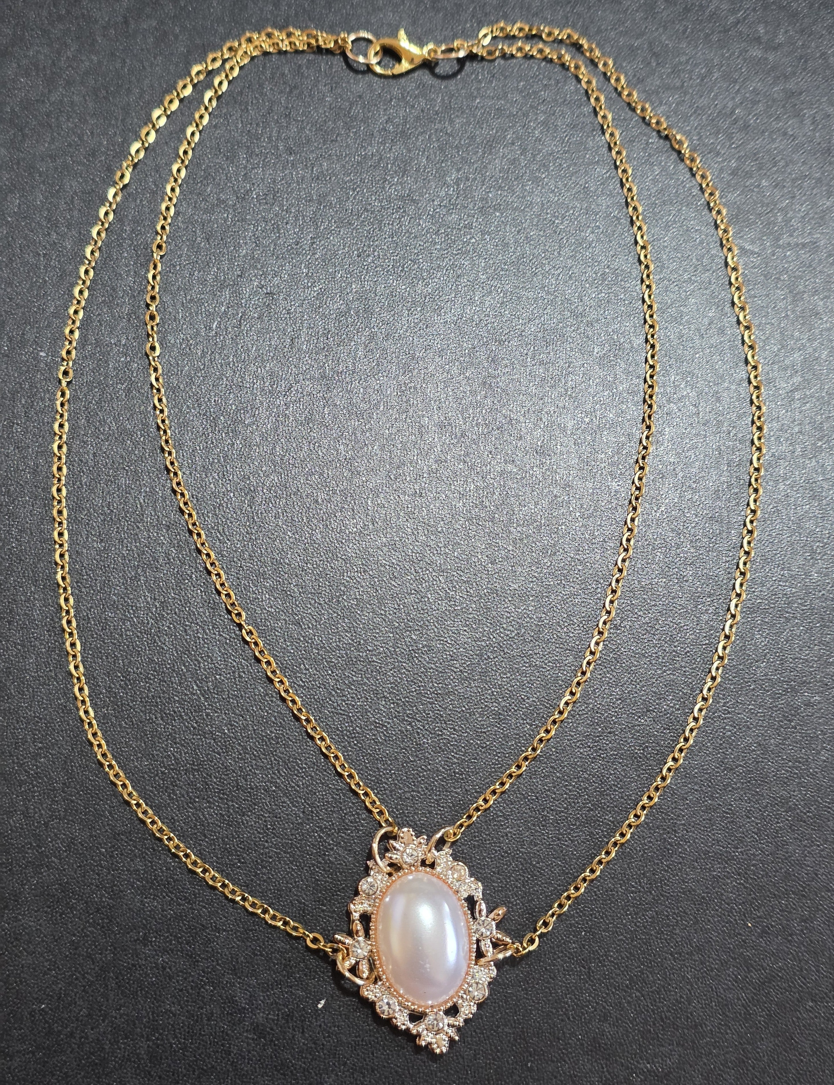 Victorian Pearl Choker Necklace