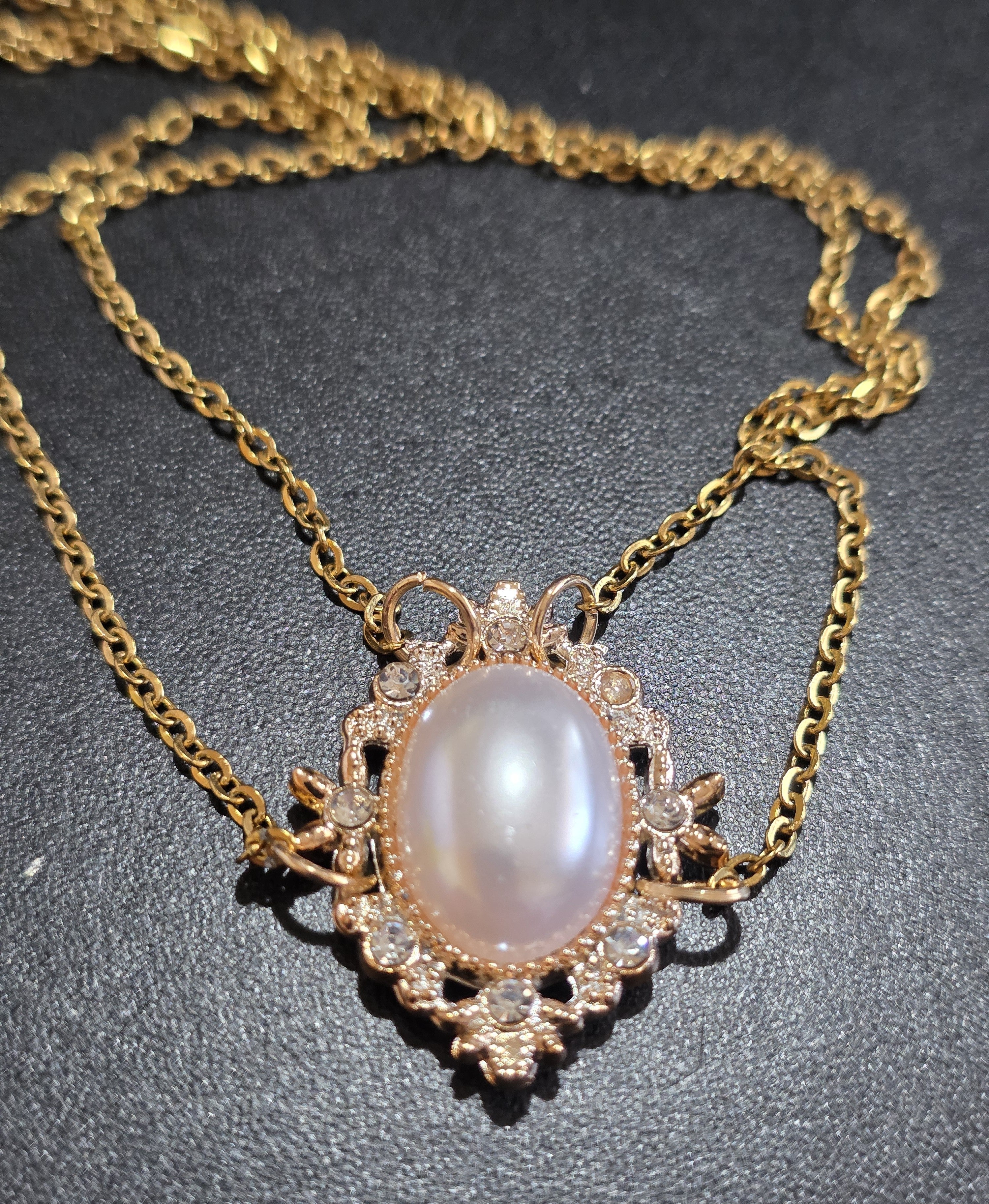 Victorian Pearl Choker Necklace