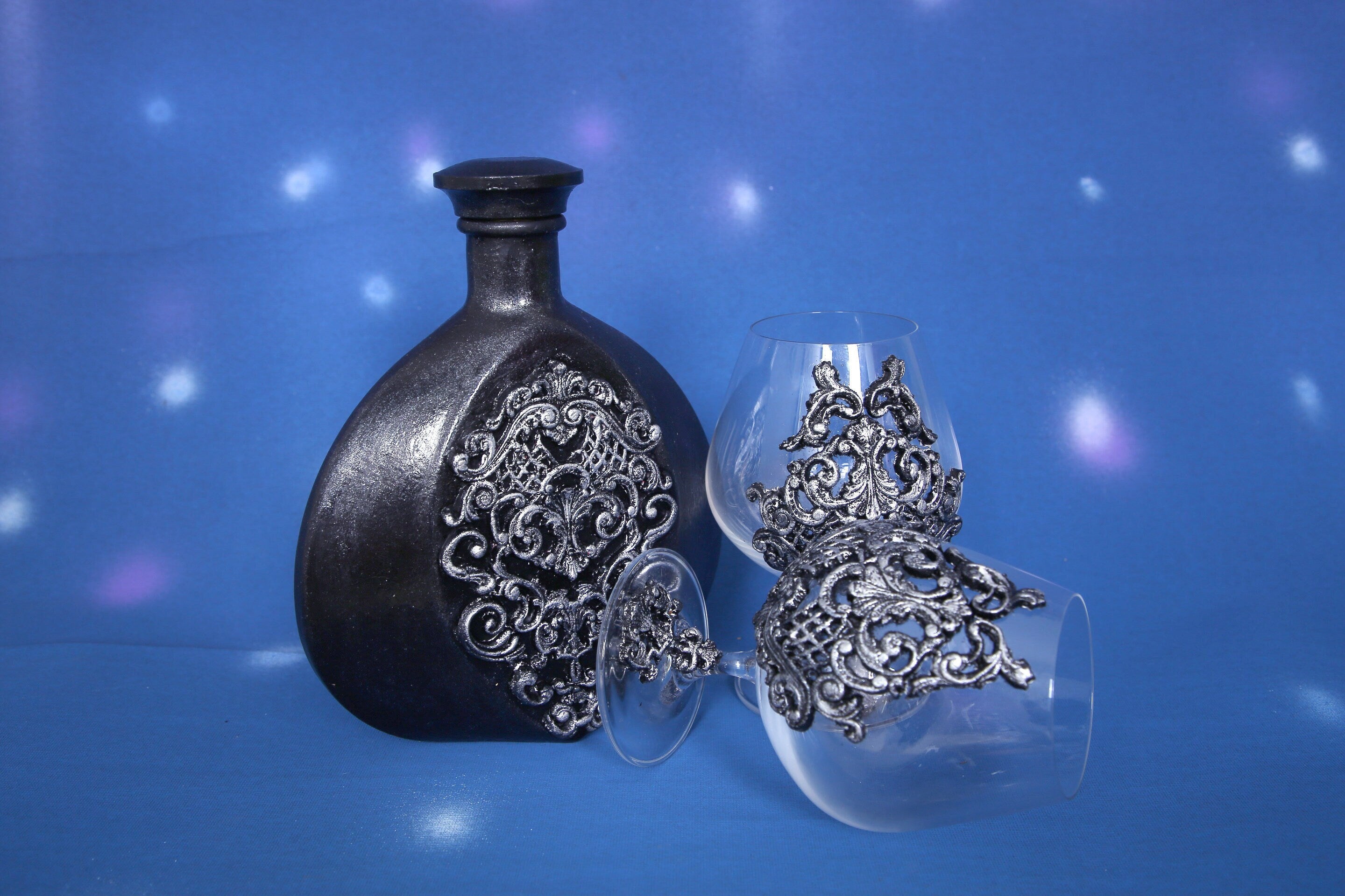 Gothic Brandy Decanter Set with Two Glasses - Black & Silver
