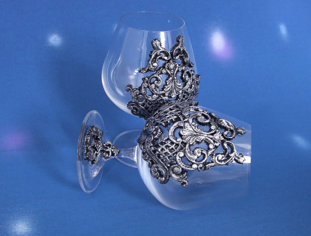 Gothic Brandy Decanter Set with Two Glasses - Black & Silver