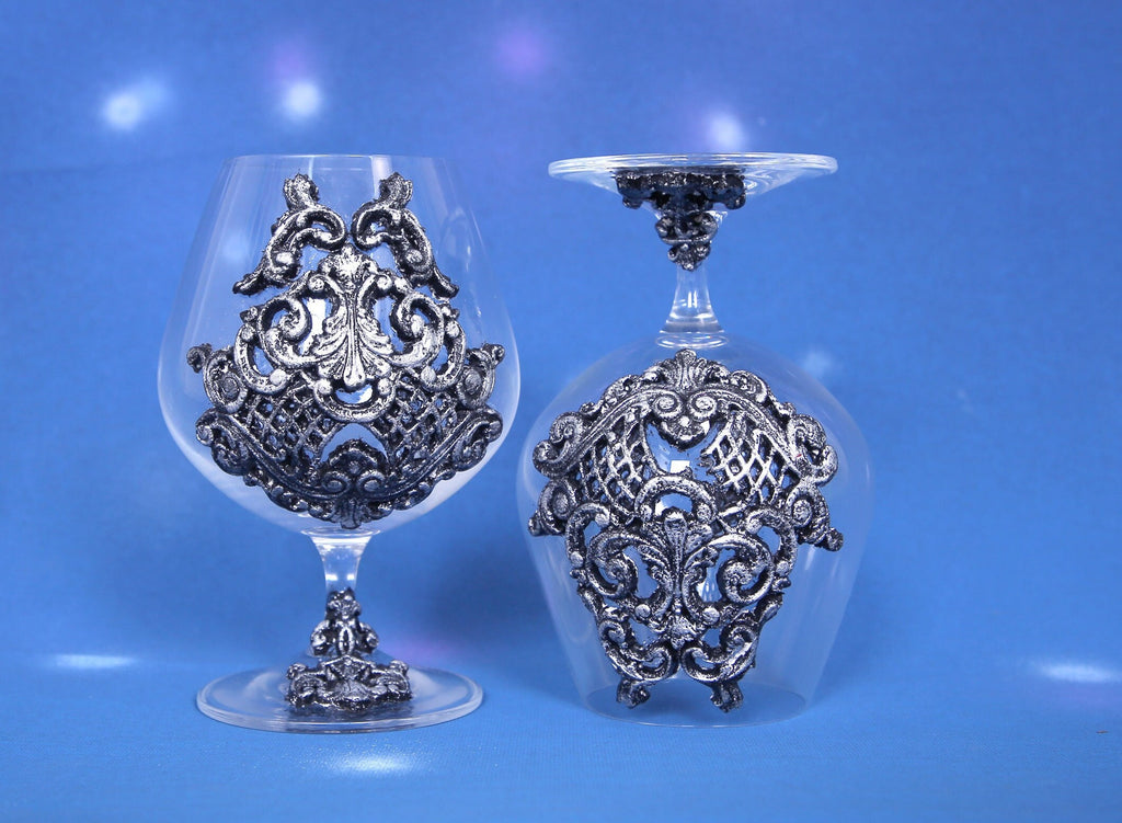 Gothic Brandy Decanter Set with Two Glasses - Black & Silver