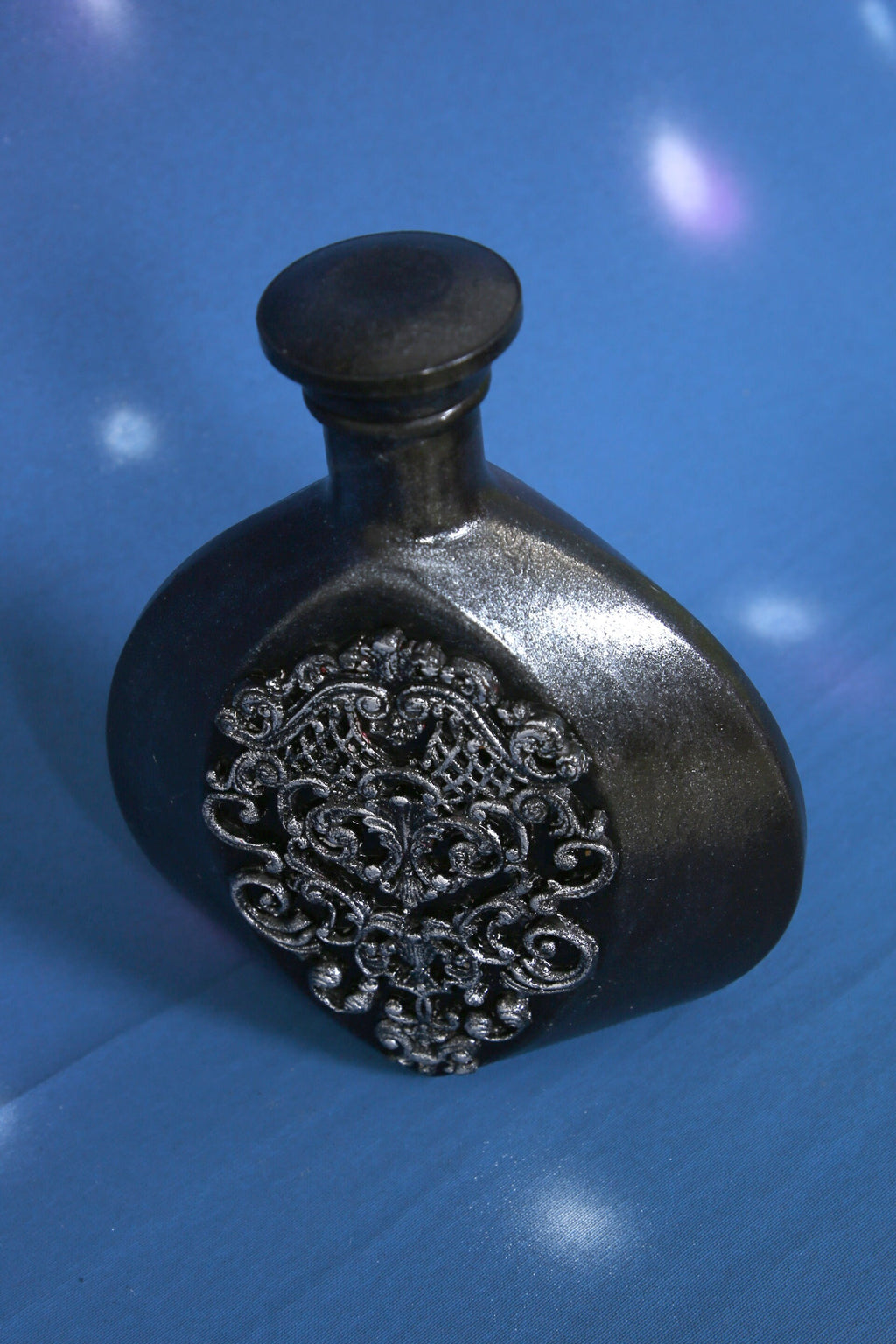 Gothic Brandy Decanter Set with Two Glasses - Black & Silver