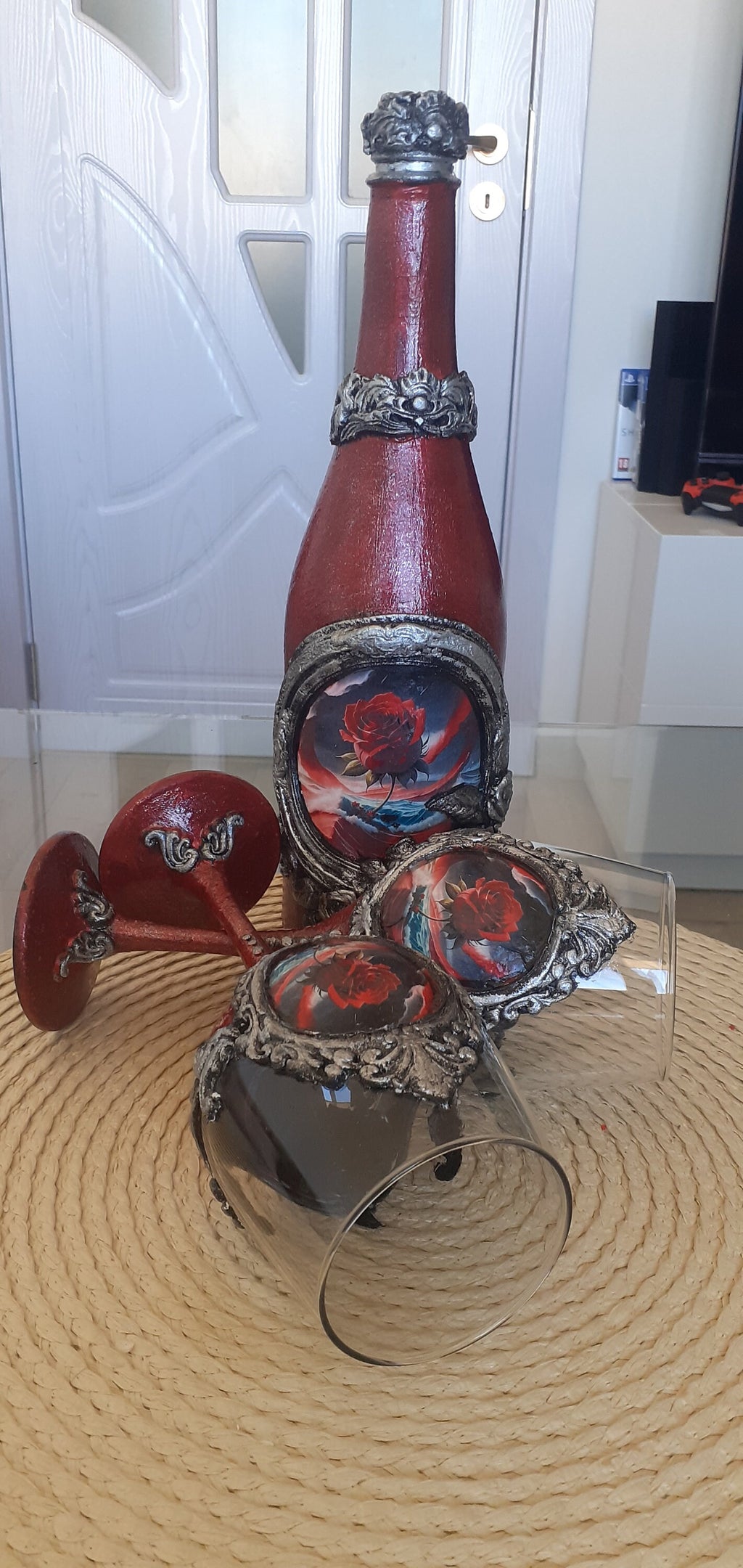 Dark Romance Wine Set - Bottle & 2 Glasses