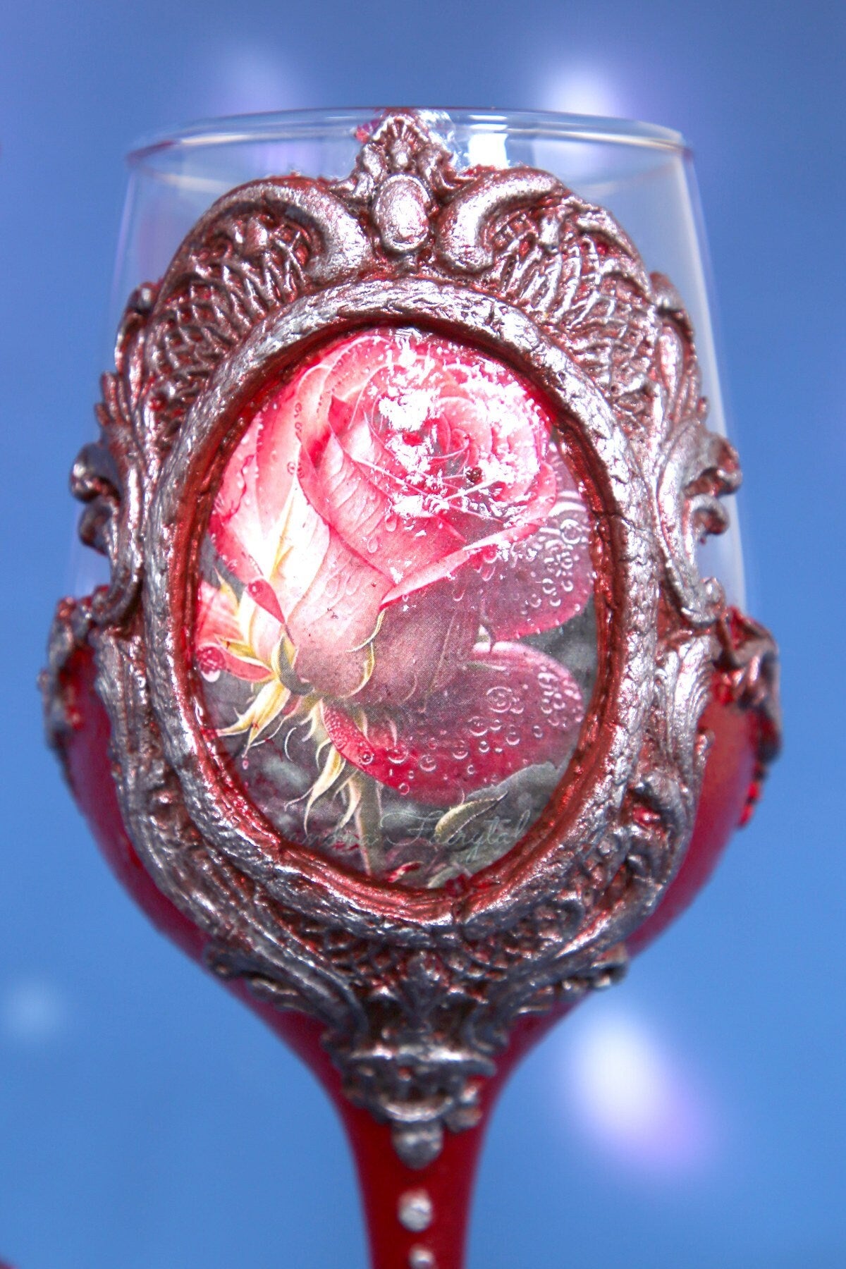 Decorated wine glass with red roses - Handmade
