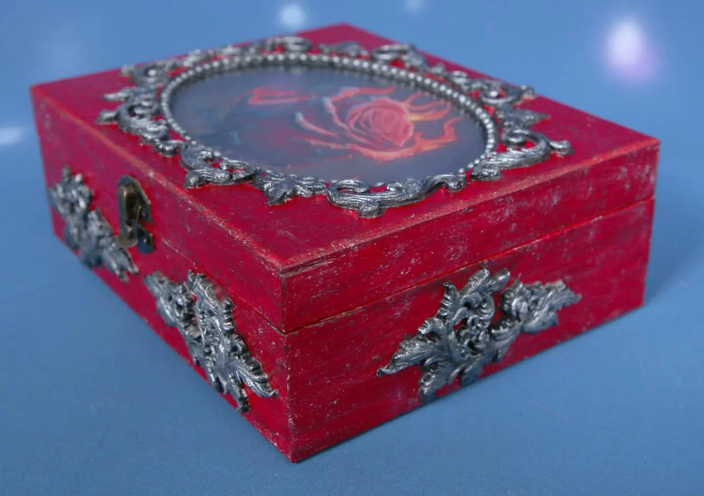 Gothic Rose Keepsake Box - Distressed Red with Photo Frame