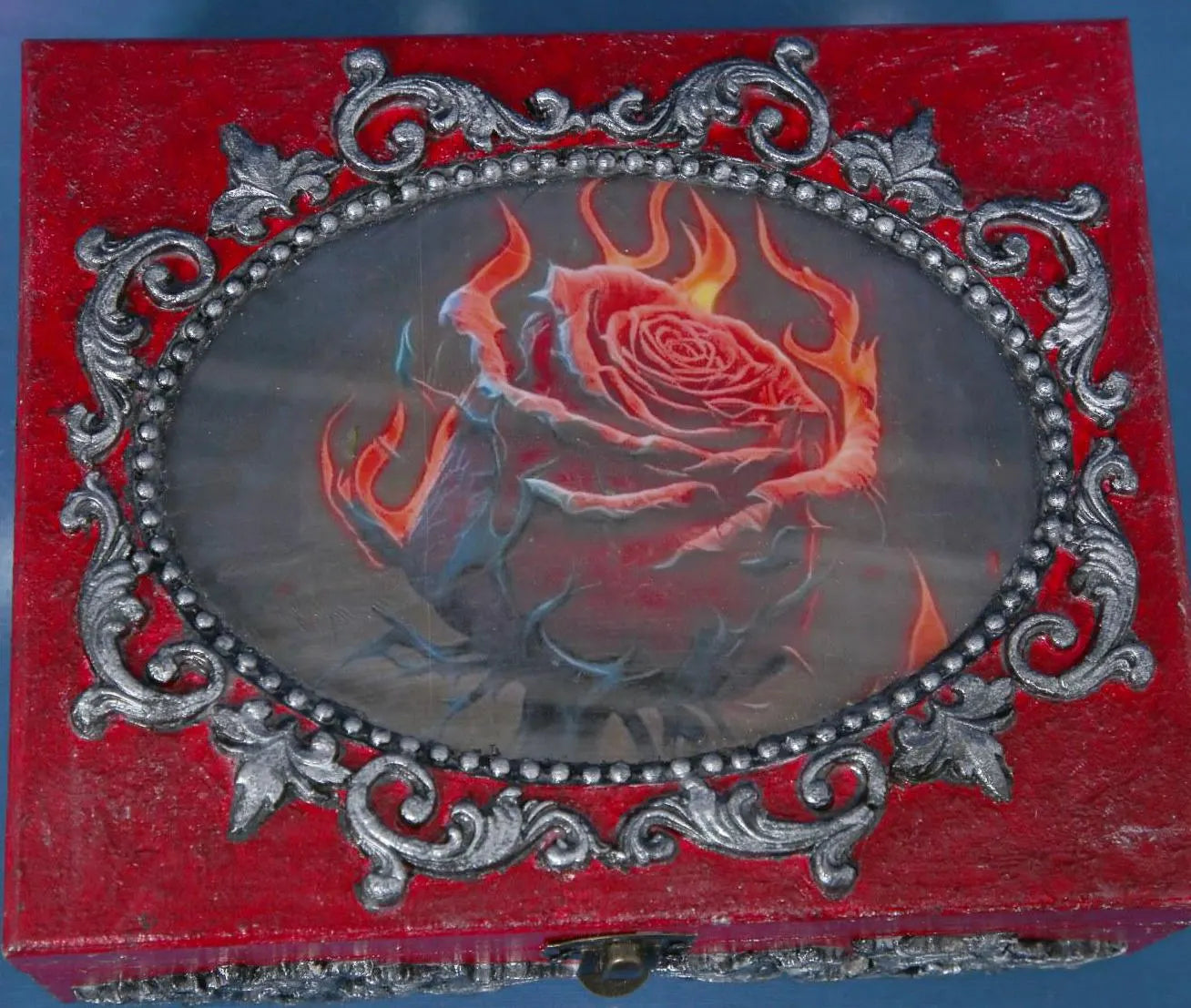 Gothic Rose Keepsake Box - Distressed Red with Photo Frame