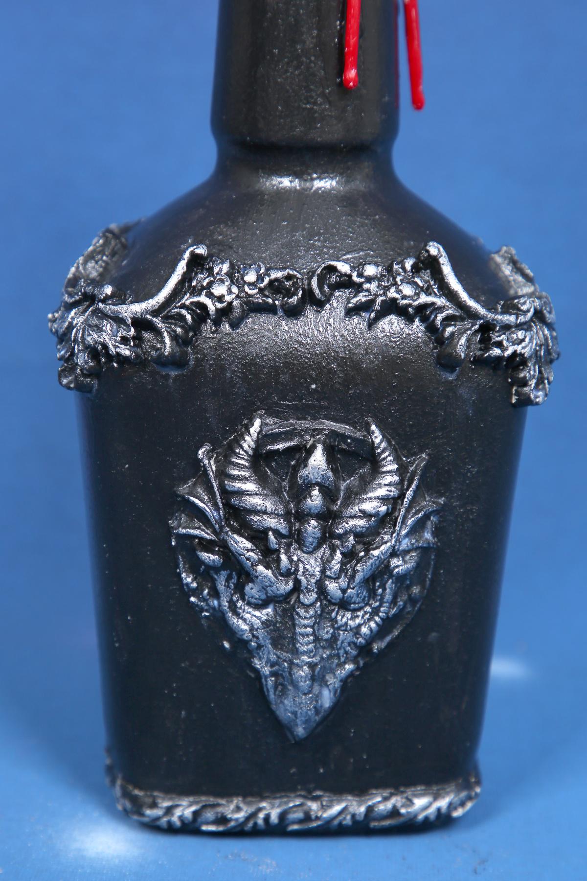 Gothic Decorated Bottle - Death & Dragon Black Silver 700ml