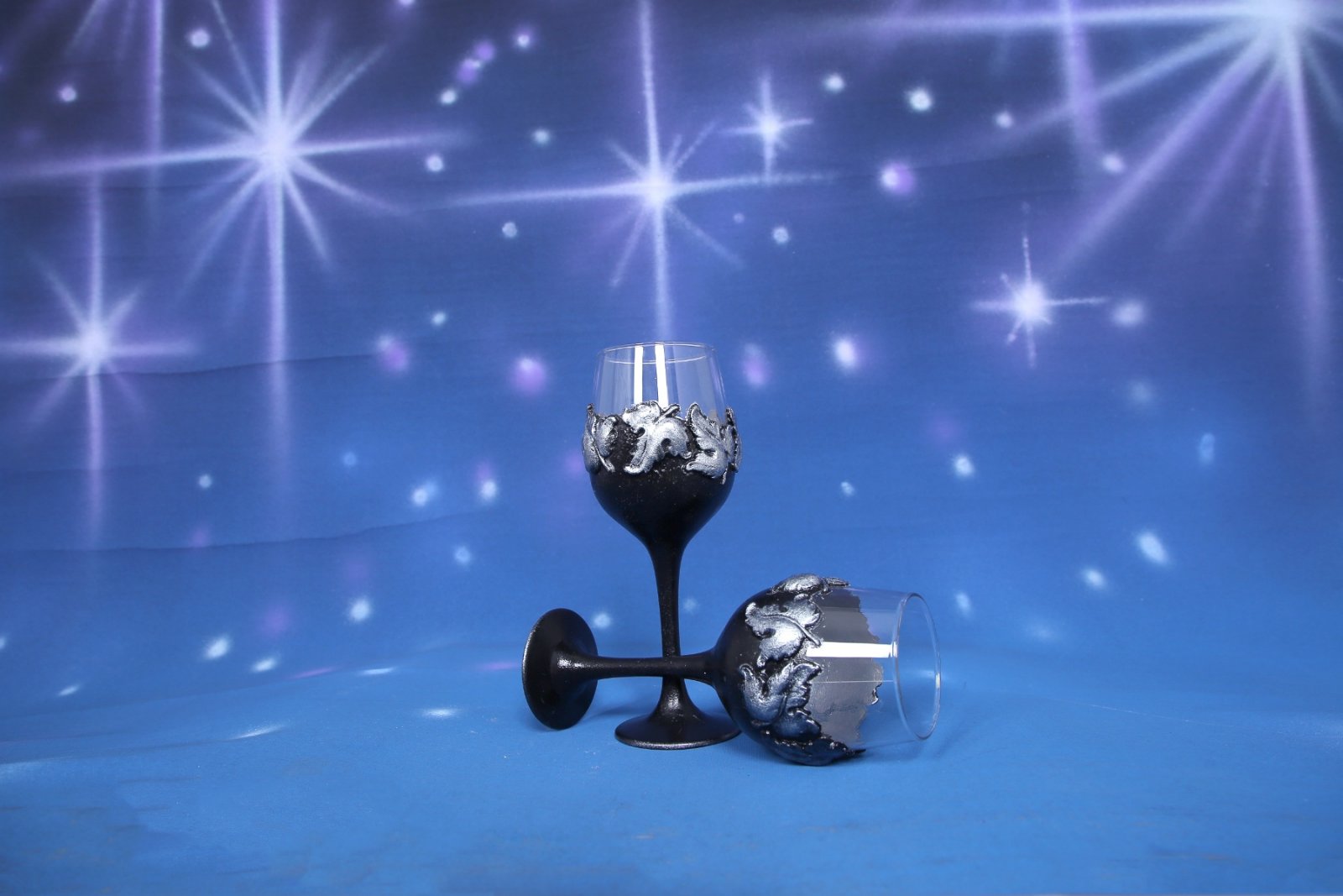Handcrafted Gothic Wine Glasses - Set of 2 with Silver Ornaments