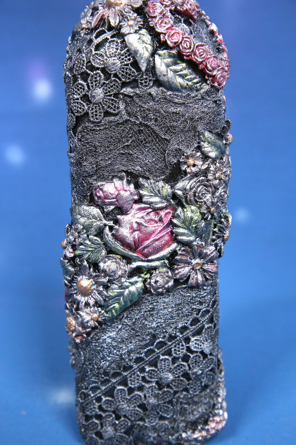 Decorated Bottle - Graphite Gray with Pink and Green Roses, 3D Baroque, 800 ml (27 oz), 29 cm (11.4 in)
